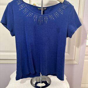Carylon Taylor blue scope neck t-shirt rimstones detail neck line size L *stains